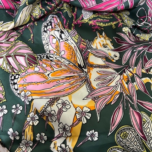 Unicorn Silk Colorful Floral Large Scarf Wrap 52 x 52 Spain - Picture 4 of 9